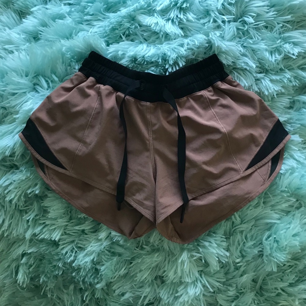 Lululemon Hotty Hot Shorts💖